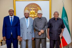 Somaliland President Abdiraxmaan Mohamed Abdillahi Irro received both the newly elected Guurti Chairman Muse Haji Abdi Duale and outgoing chairman Saleban Mohamoud Adan at the presidential office